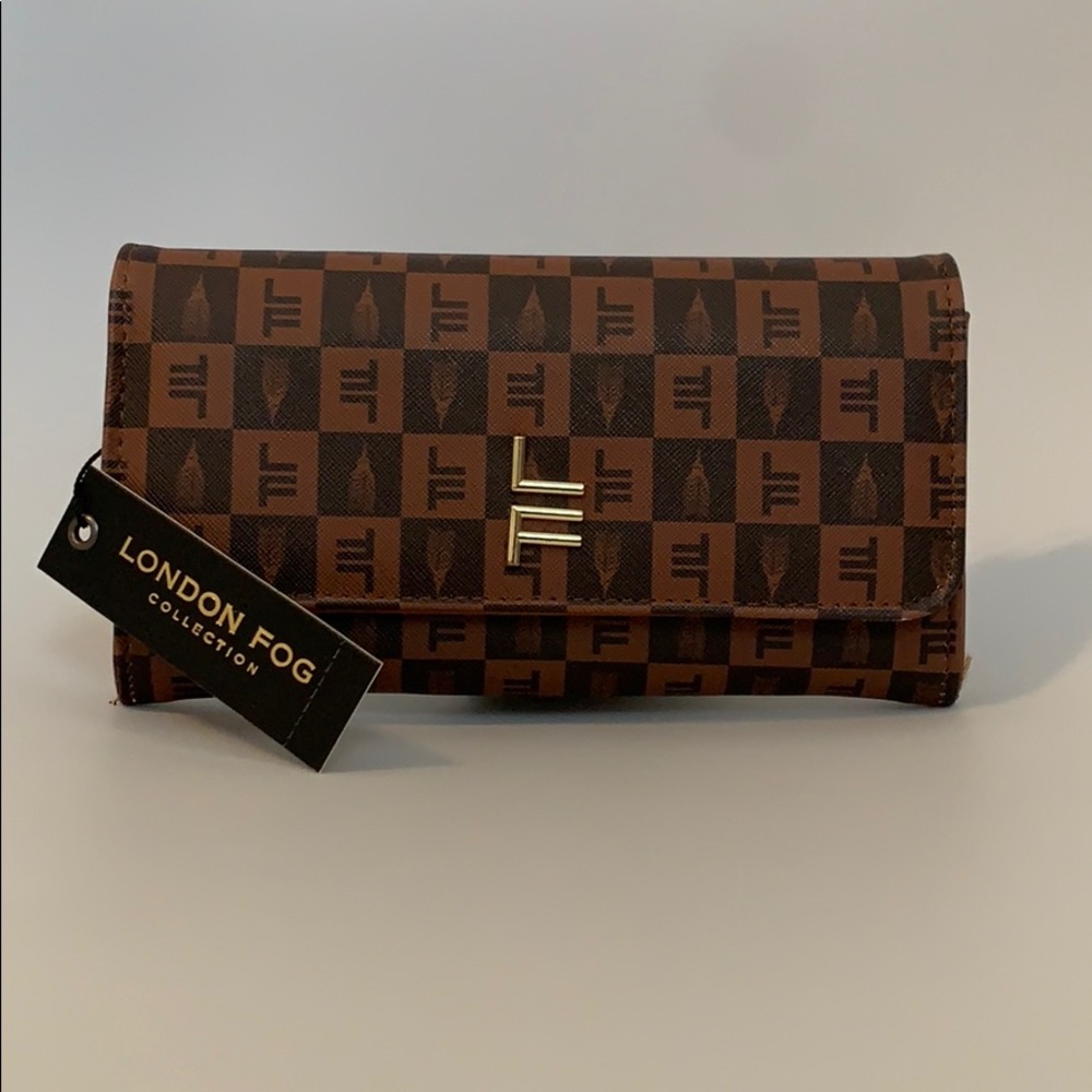 🆕London Fog Gizella Flap Clutch Wallet